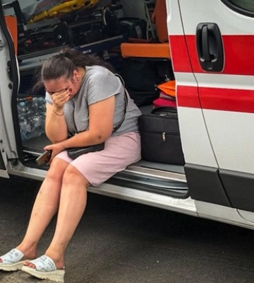 Росіяни дронами атакували два автобуси у Херсоні: є поранені