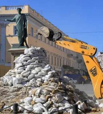 В Одессе расконсервировали памятник Дюку — на нем обнаружили коррозию