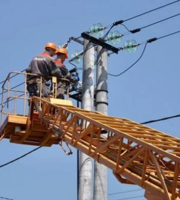 Внаслідок атаки РФ у Чернігові знеструмлені понад 10 тисяч абонентів електропостачання
