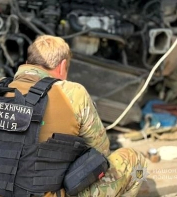 Судитимуть військового з Одещини, який пішов у СЗЧ, вивіз з фронту арсенал та зберігав вдома наркотики