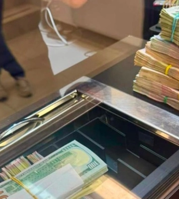 Податківці накрили мережу нелегальних обмінників у Києві