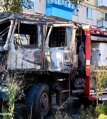 Рашисты обстреляли спасателей во время тушения пожара на Днепропетровщине