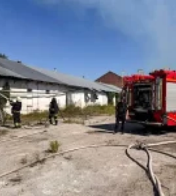 Російський удар БпЛА по агропідприємству в Коломаку на Харківщині спричинив пожежу