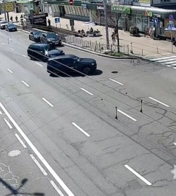 ДТП у Голосіївському районі Києва: водій BMW X3 не поступився дорогою, водій BMW X7 був тверезим. ВIДЕО