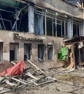 Росіяни обстріляли відділення "Приватбанку" у Дніпрі: загинули інкасатори