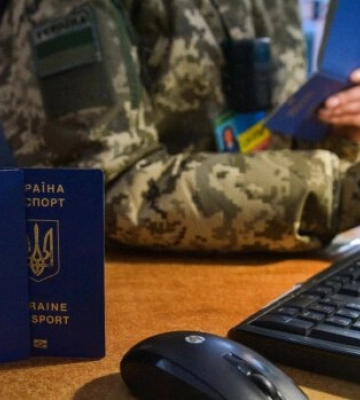 Переправлення військових за кордон коштувало 18 000 доларів: схему викрили на Закарпатті