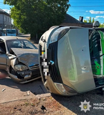 У Кропивницькому внаслідок зіткнення двох автомобілів постраждали четверо людей