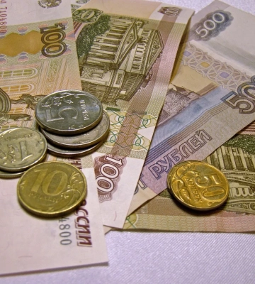 Російські держоблігації обвалилися після нової серії ударів по НПЗ