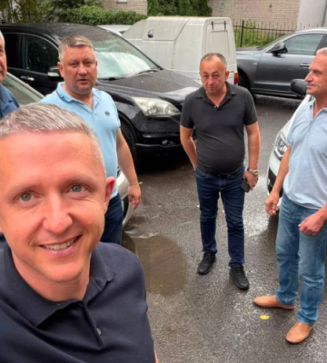 У Луцьку на Грушевського після майже тримісячної перерви відновили гарячу воду