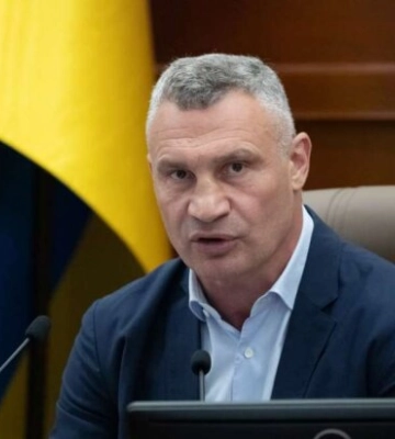 Кличко розповів про відновлення будинків в Святошинському районі Києва, пошкоджених внаслідок російських обстрілів