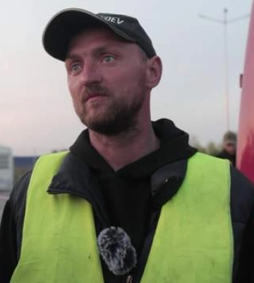 "Моего сына просто убьют": ФСБ шантажирует известного украинского волонтера, он отправился в Москву