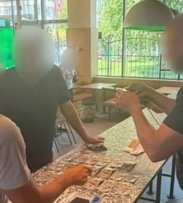 На Київщині поліція повідомила про підозру особам, які просили $5 тисяч за службу в тилу