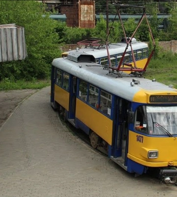 Вдень скасують трамваї: пасажирів попередили про зміни в роботі транспорту Дніпра