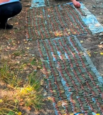 Військовослужбовцю на Житомирщині повідомлено про підозру за збут боєприпасів та вибухових речовин