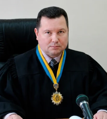 Хабар у 50 тис. грн: суддю з Одещини увʼязнили на сім років