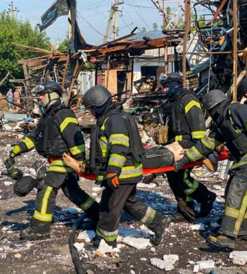 Десятеро людей загинули внаслідок удару по Печенігах на Харківщині