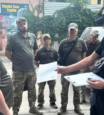 Десятьом військовослужбовцям одеського ТЦК повідомили про підозру в катуваннях громадян