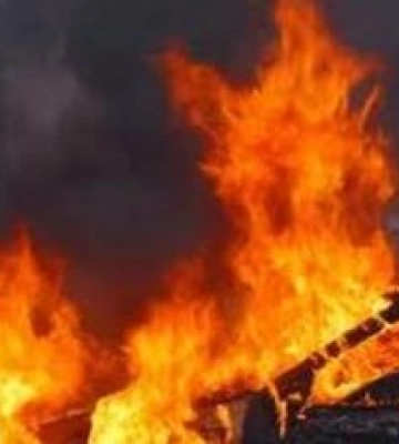 У Кременчуці 20-річного чоловіка підозрюють у підпалі вантажівки