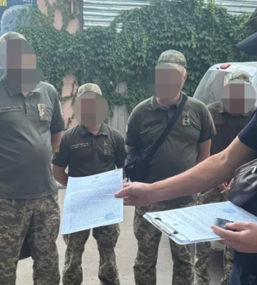 «Дуй, пакуй и комплектуй». В Одессе 10 военнослужащих ТЦК получили подозрения в пытках граждан — Кравченко