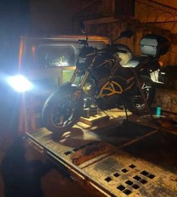 У Полтаві мотоцикліст без права керування намагався втекти від патрульних