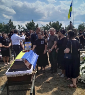 Навіки 34: на Волині поховали полеглого Героя Володимира Демчука. Відео
