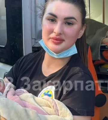На Закарпатті 26-річна жінка народила четверту дитину — вона не знала, що була вагітна