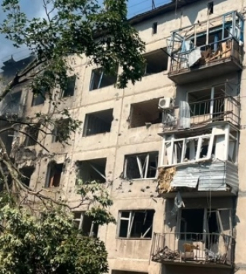 россияне четыре раза ударили авиабомбами по Краматорску: среди раненых ребёнок