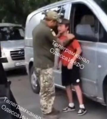 В Одеському обласному ТЦК прокоментували інцидент за участі чоловіка у військовій формі та підлітка