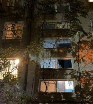 Росіяни вдарили дроном по багатоповерхівці у Запоріжжі