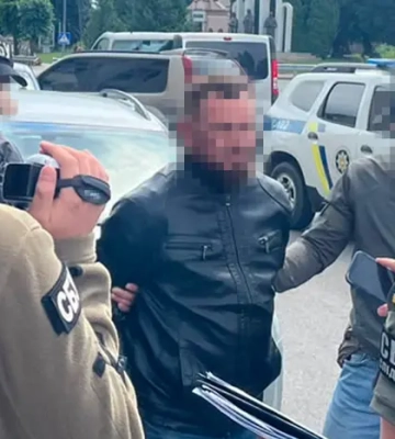СБУ затримала агента ФСБ, який коригував атаки Росії по Рівненщині і готувався вбивати військових