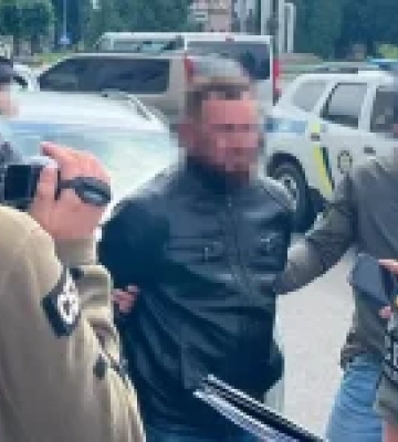 СБУ затримала агента фсб, який коригував удари рф по Рівненщині та готувався до вбивств військових