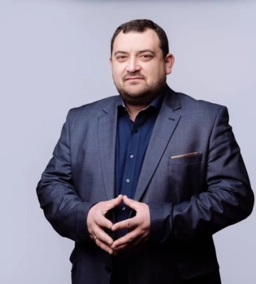 Суд постановив примусово доставити нардепа Кузьміних на засідання