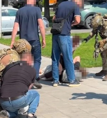 На замовлення РФ підпалили опорну електропідстанцію у Чернівцях: СБУ затримала іноземців. ФОТО