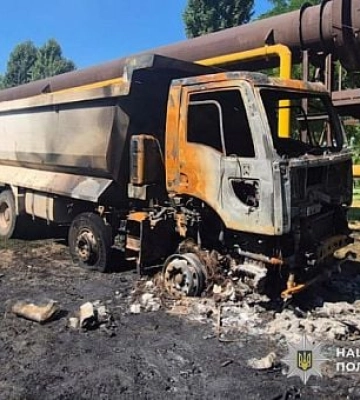 Поджигали авто за деньги: в Кривом Роге задержали двух подозреваемых исполнительниц