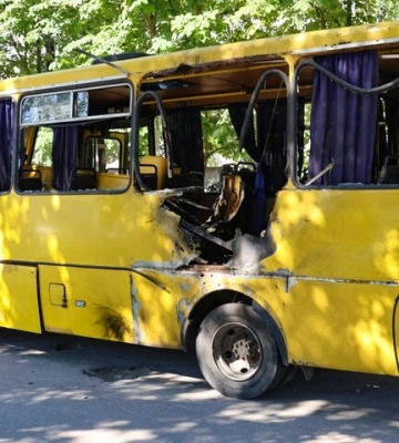 Поранені троє чоловіків: у Дніпровському районі Херсона російський дрон атакував сміттєвоз