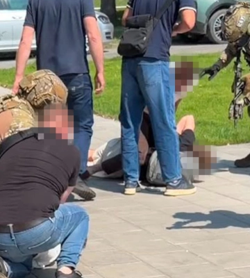 Двое иностранцев пытались поджечь подстанцию в Черновцах