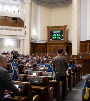 Верховная Рада не поддержала отставку нардепов Жупанина и Шипайло