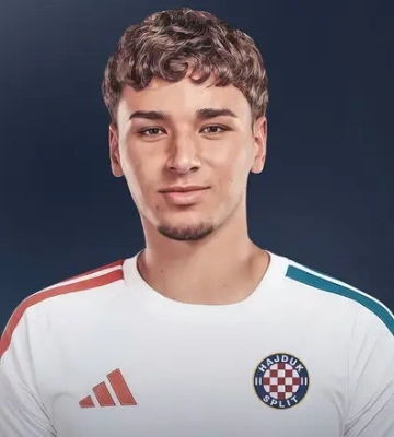 Милан и Вильярреал охотятся за 17-летним украинцем из сборной