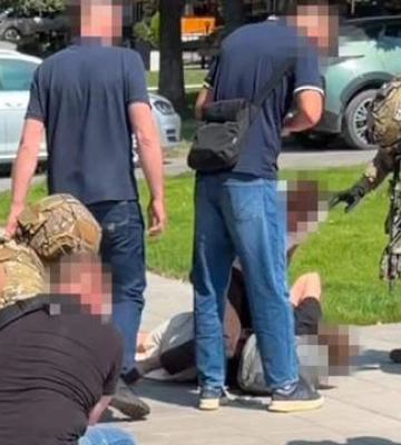 Шукали легкий заробіток: у Чернівцях затримали іноземців, які підпалили підстанцію