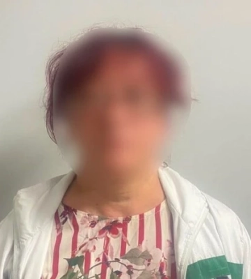 Вдарила ножем і сама викликала поліцію: в Обухові жінка тяжко поранила співмешканця