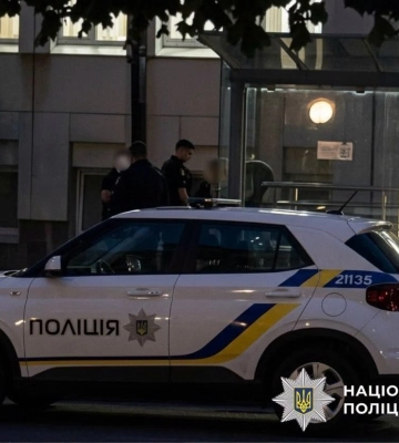 У Львові 15-річна дівчина побила трьох людей на вулиці Рубчака: поліція встановлю обставини події