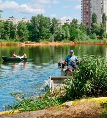 Очищення озера Кирилівського та Сирецького струмка: розпочато новий етап робіт