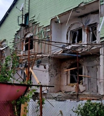 Через російські обстріли на Дніпропетровщині постраждав поліцейський