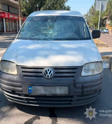 ДТП у Запоріжжі: мінівен під кермуванням жінки на переході збив двох підлітків