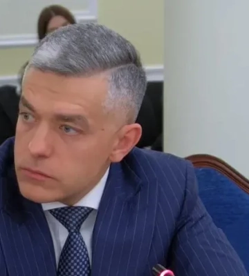 Главу наблюдательного совета Сенс Банка Гладышенко отстранили на шесть месяцев — Минфин