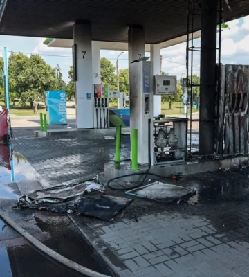Россияне нанесли удар с помощью дрона по АЗС в Харькове