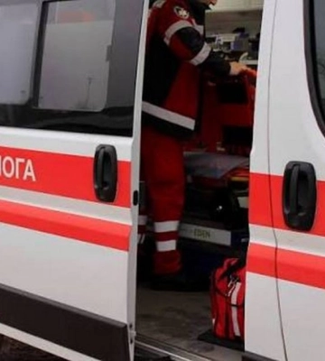 У Києві п’яний пацієнт напав на медиків «швидкої» та поліцейського