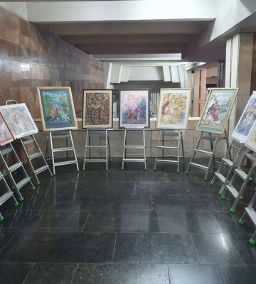 У Харківському метро відкрили виставки робіт митців і учнів мистецьких шкіл 