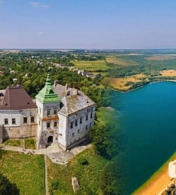 Куди поїхати з Кривого Рогу у відпустку восени: три маршрути