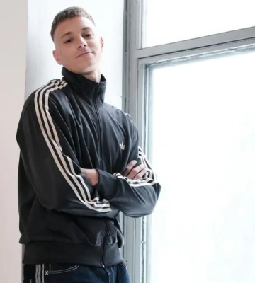 Владимир Бражко показал семейный отдых с женой на природе и растрогал соцсети